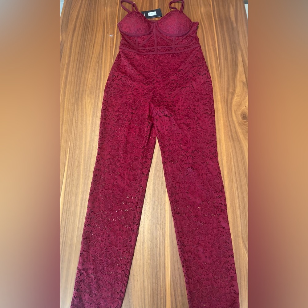 Burgundy lace Jumpsuit - Picture 2 of 6
